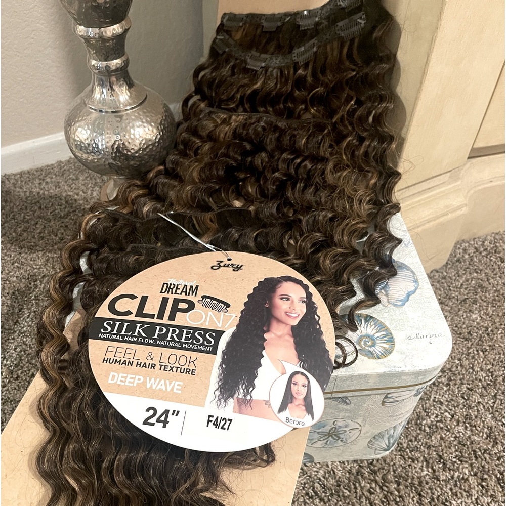 Beautiful 2 tone 24 inch hair extensions